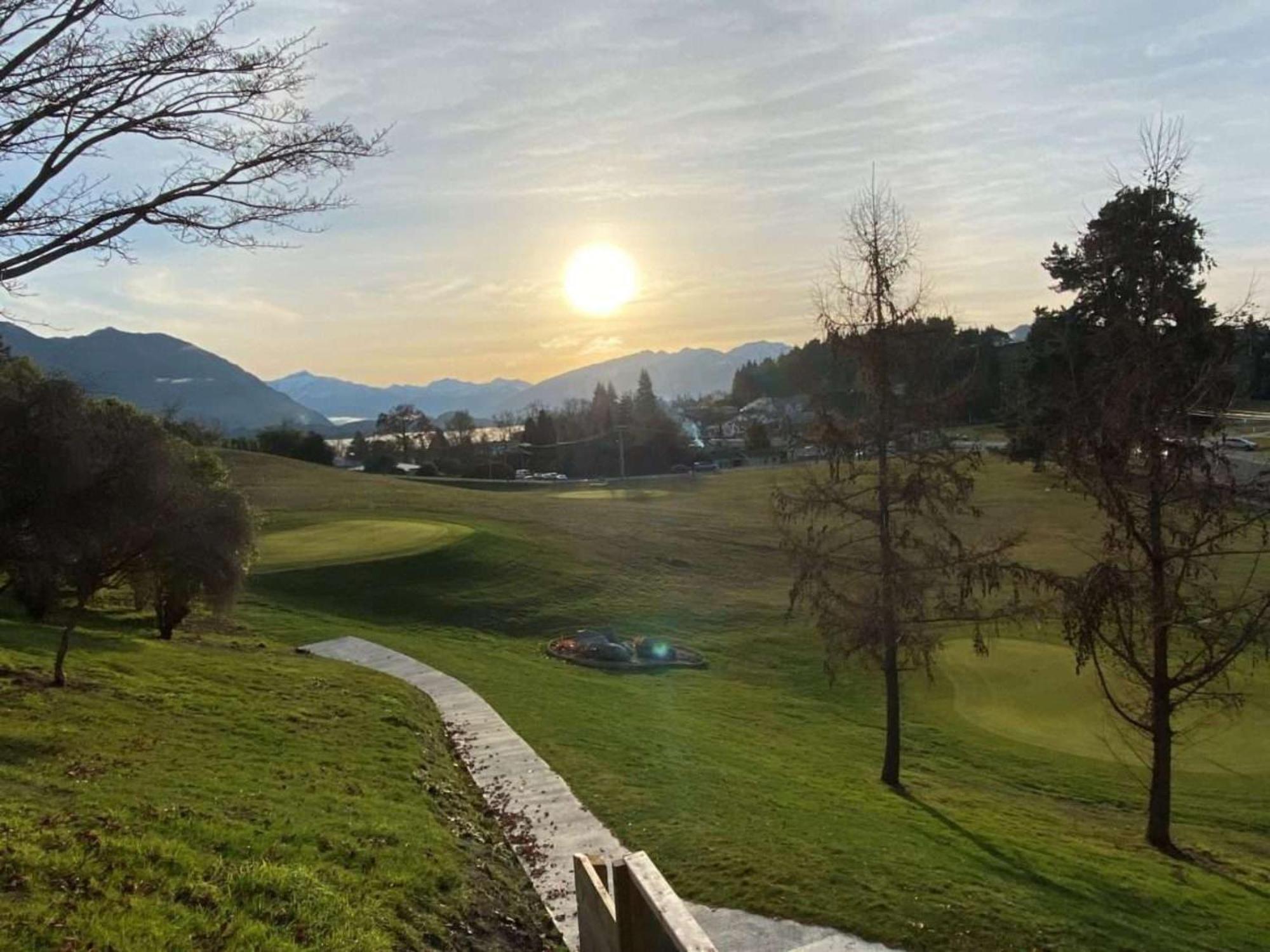 Wanaka Springs Lodge Екстериор снимка