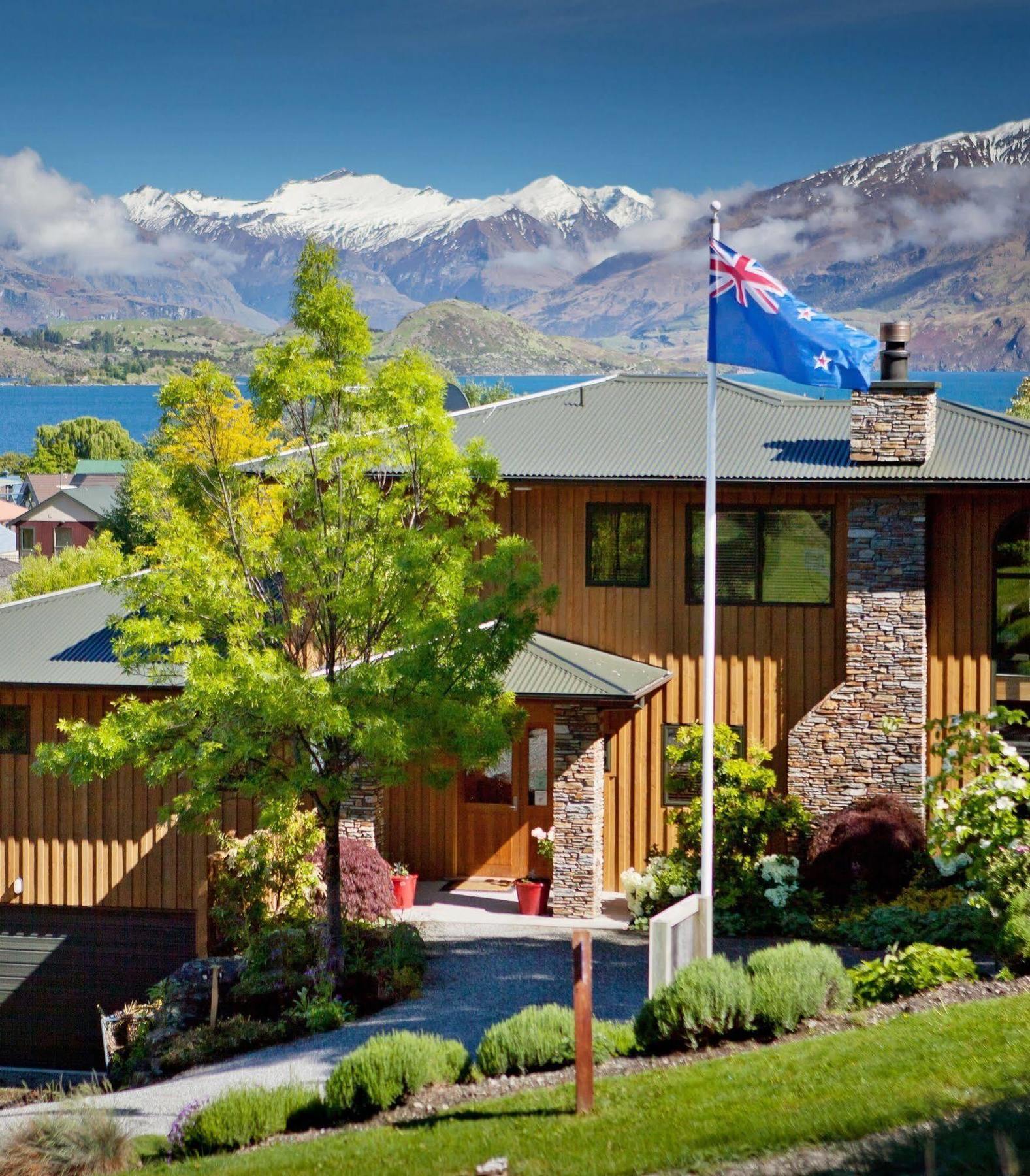 Wanaka Springs Lodge Екстериор снимка